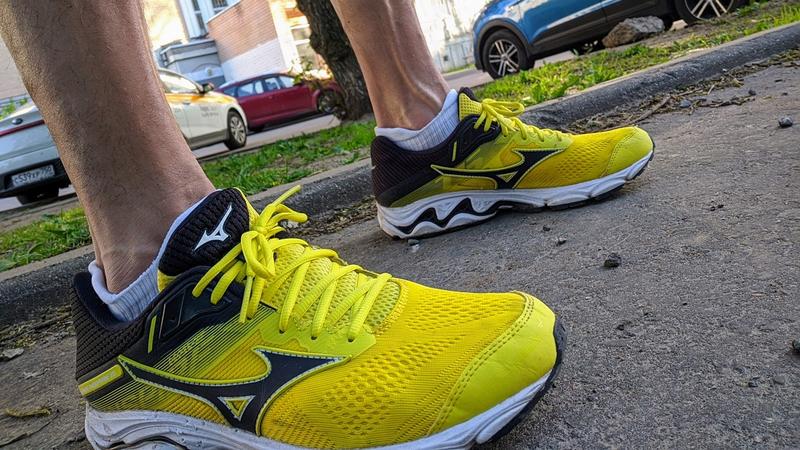 mizuno wave inspire 15 closeup